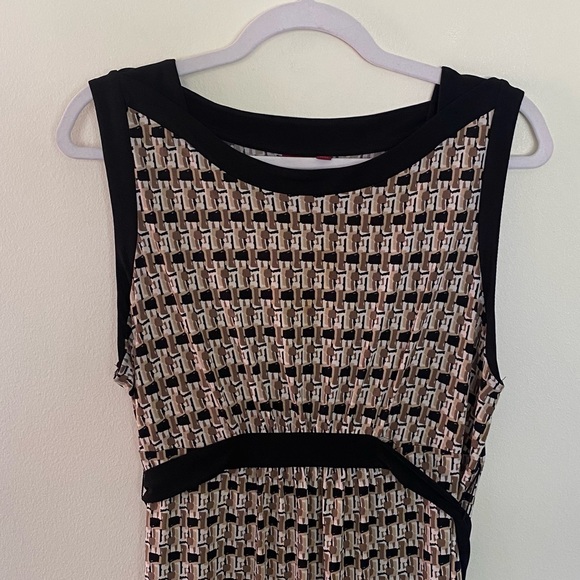 212 Collection Dress - Picture 6 of 12